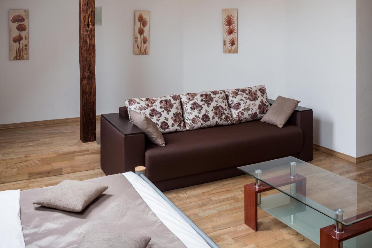 Romari Два Поверхи Apartment Lviv Ngoại thất bức ảnh
