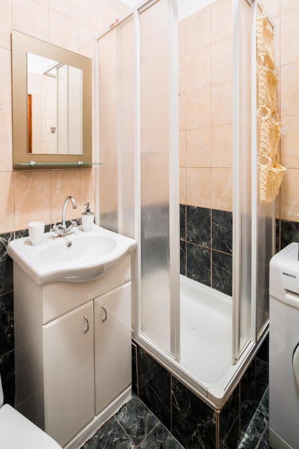 Romari Два Поверхи Apartment Lviv Ngoại thất bức ảnh